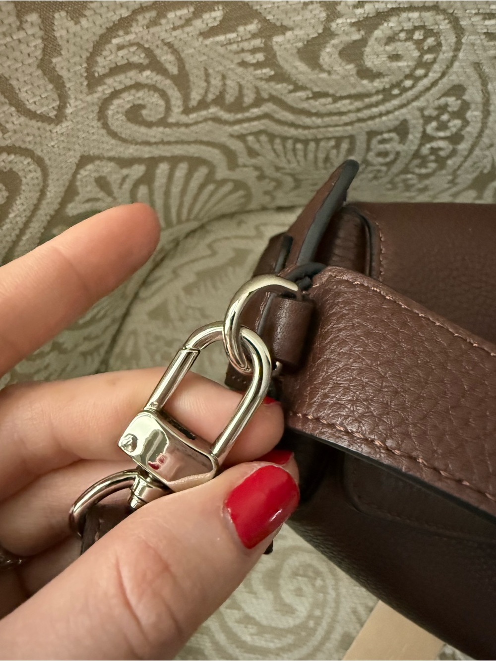 The Horse Clementine Shoulder Bag in Coffee Pebbled Leather - Picture 4 of 13